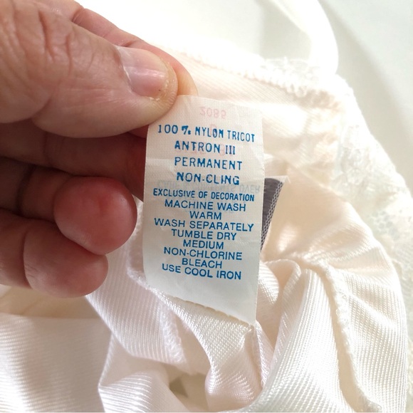 Vintage Ashley Taylor White Slip Dress Women’s 34 B with Lace Trim, Size Small - Picture 10 of 12